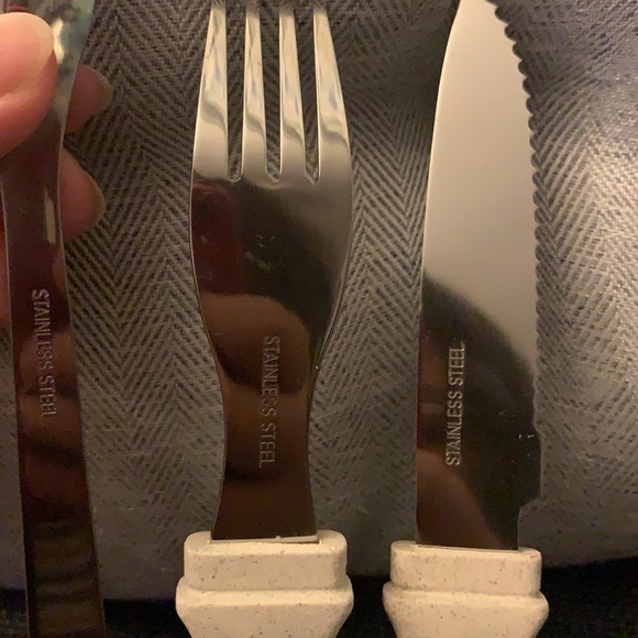 Cutlery Set To-Go with Wheat Fibre Fork, Knife, Spoon and Salt & Pepper - Picture 6 of 6